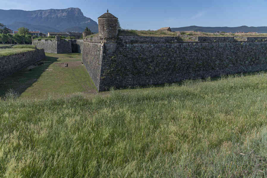 Huesca - Jaca 24 - Ciudadela.jpg